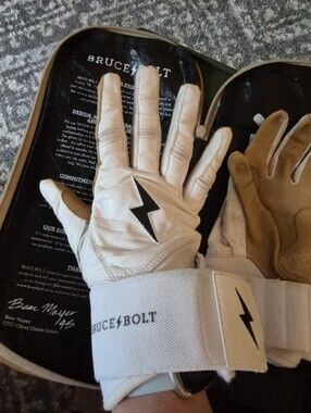 Bruce Bolt Batting Gloves